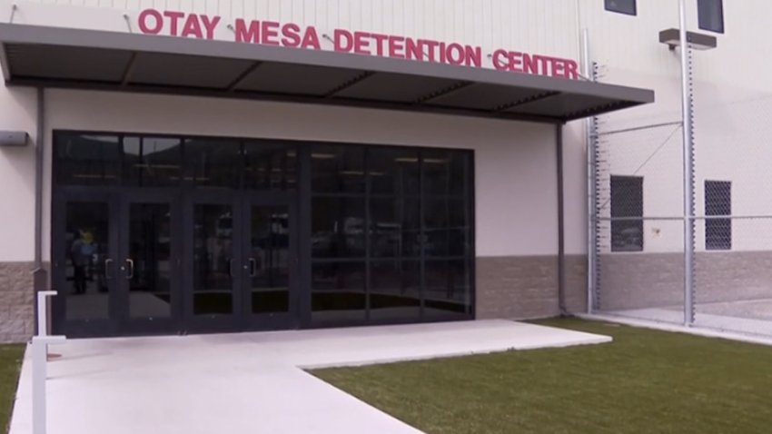 El centro de detención de inmigración de Otay Mesa.