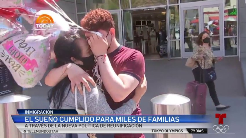 Madre vuelve abrazar  a su hijo tras estar tres años separados por inmigración