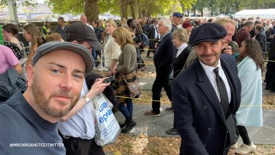 David Beckham hace fila durante horas para rendir tributo a la reina Isabel en Londres