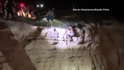 Captado en video: rescatan a migrantes en naufragio en Grecia