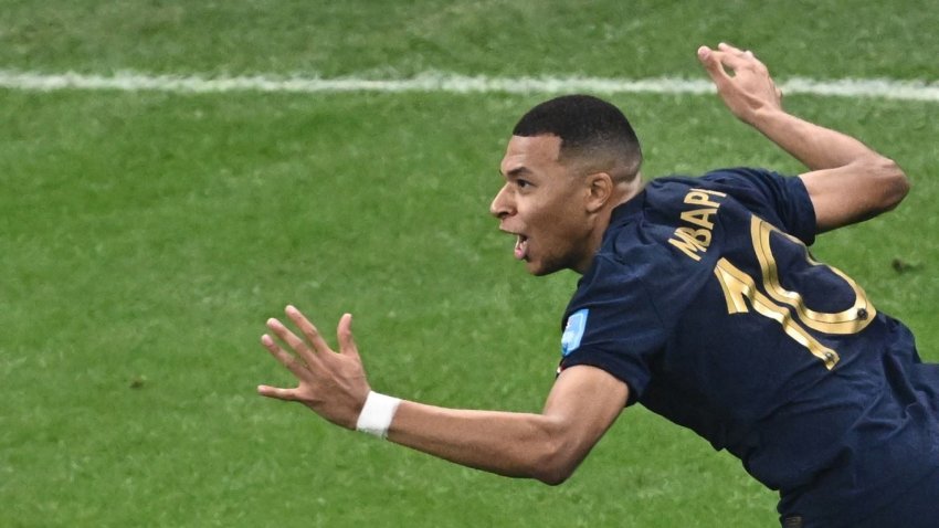 Video: golazo de Mbappé para el segundo de Francia en la final ante Argentina