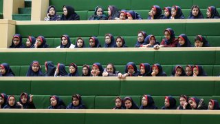 Más de 1,000 alumnas han sido envenenadas con gas en Irán en los últimos meses.