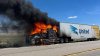 Voraz incendio consume camión de carga en Wellington