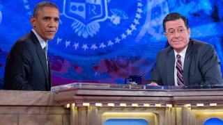 Barack Obama y el comediante Stephen Colbert, dos de los estadounidenses con la entrada prohibida a Rusia.