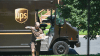 Trabajadores de UPS planean paro masivo que causaría graves demoras en envíos