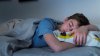 Estudio: adolescentes que no duermen bien podrían tener problemas de salud mental o física