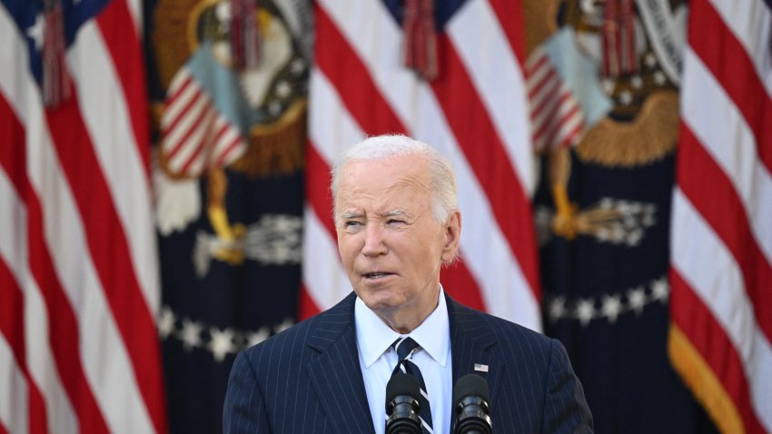 El presidente estadounidense Joe Biden se dirige a la nación desde el Jardín de las Rosas de la Casa Blanca en Washington, DC, el 7 de noviembre de 2024, después de que Donald Trump ganara las elecciones presidenciales. (Foto de SAUL LOEB / AFP) (Foto de SAUL LOEB/AFP vía Getty Images)