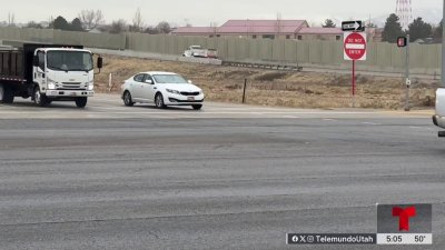 Muere mujer en accidente en una intersección de la Mountain View Corridor