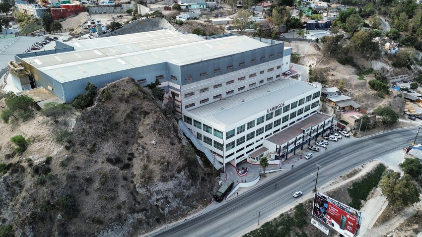 Autoridades mexicanas habilitan albergue temporal en Tijuana para migrantes deportados