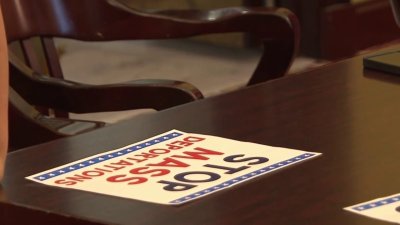 Líderes comunitarios se pronuncian en contra de las deportaciones
