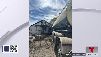 Camión de carga se estrella contra una vivienda en Wellington