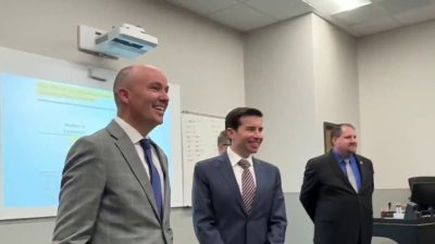 Funcionarios del gobierno nacional visitan centro de formación de aprendices en Utah