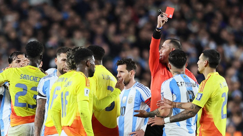 Paraguayan referee Juan Benitez gives a red card to Argentina’s midfielder #08 Enzo Fernandez during the 2026 FIFA World Cup South American qualifiers football match between Argentina and Colombia at the Mas Monumental stadium in Buenos Aires, on June 10, 2025. (Photo by ALEJANDRO PAGNI / AFP) (Photo by ALEJANDRO PAGNI/AFP via Getty Images)