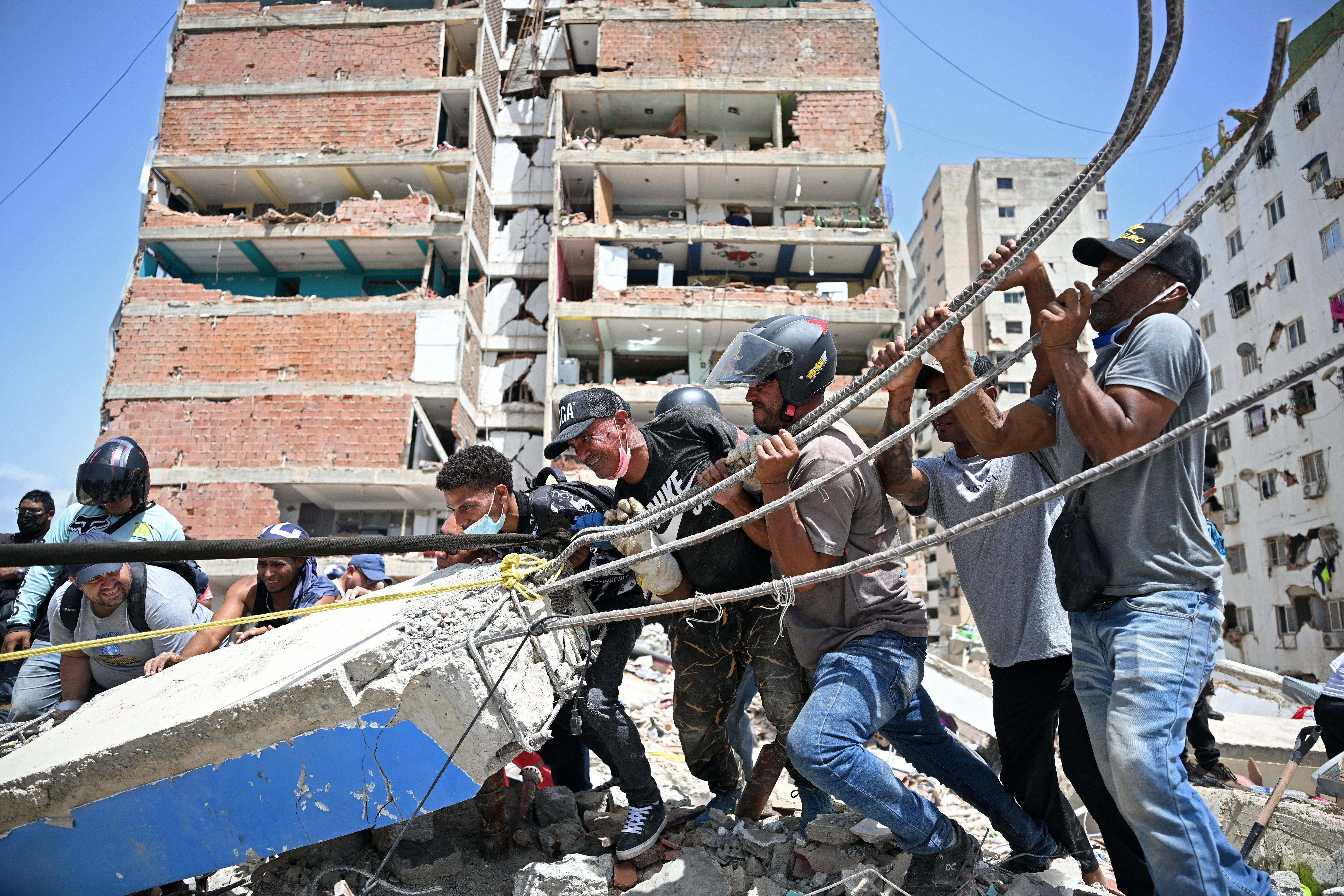 Sobrevivientes relatan la devastación en La Guaira tras los terremotos – Telemundo Utah
