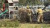 Tres incendios de vegetación provocan evacuaciones y amenazan viviendas en Clinton