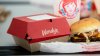 Wendy’s, que enfrenta dificultades por los precios de la carne, recibe una oferta de compra